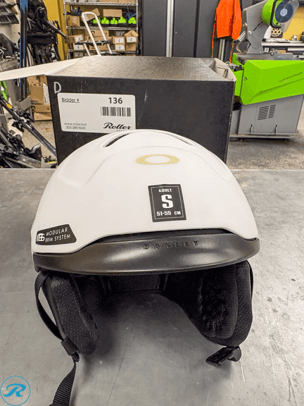 Oakley Mod 3 Small White Helmet (New, Box Is Incorrect)