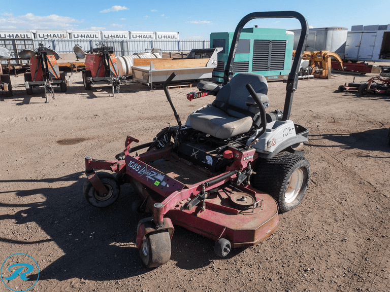 2004 EXMark Lazer Z Hydrostatic Zero-Turn Ride-On Mower