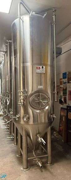 New ABS Commercial ABSC11198C10F06 10 BBL Stainless Steel Jacketed Fermenter