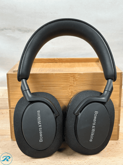 Bowers & Wilkins: Px7 S2 Noise Canceling Headphones, Black- Used/ Doesn't hold Charge - Roller Auctions