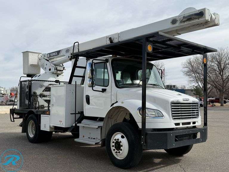 2016  Freightliner  M2  RWD  S/A Bucket Truck - Roller Auctions