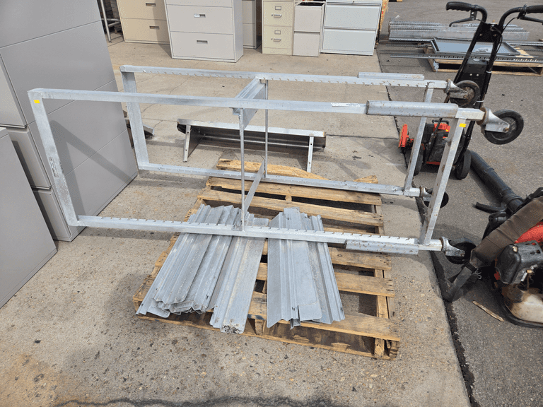 Servolift Eastern 95444 Aluminum Mobile Rack With Metal Shelf Inserts