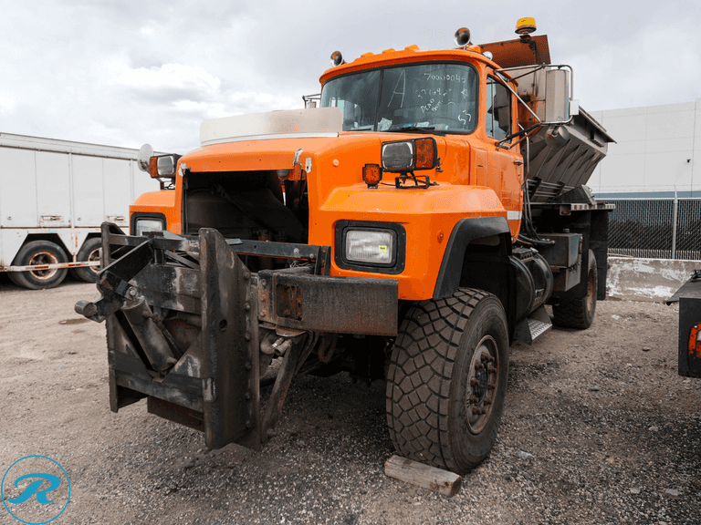 1998  Mack  RD688P  4WD  S/A Sander/Spreader Truck