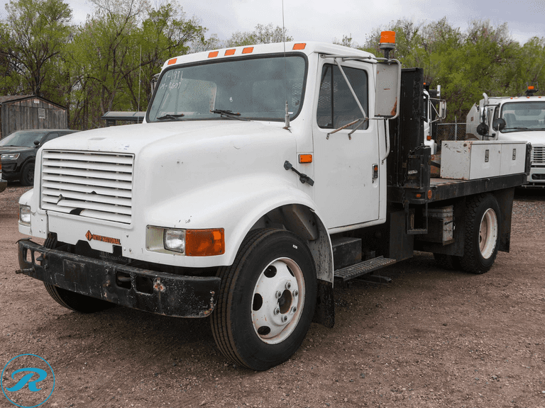 1991  International  4700  RWD  S/A Flatbed Truck