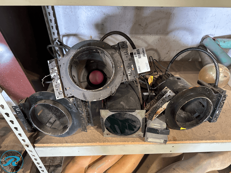 Shelf of Assorted Lights - Roller Auctions