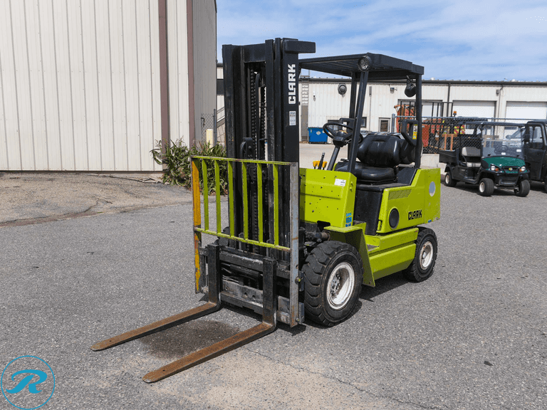 1992  Clark  GPX25  Forklift
