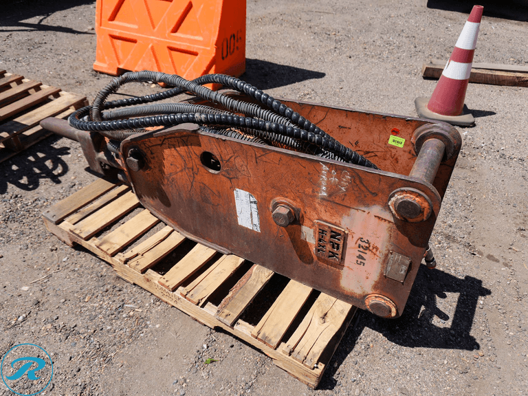 NPK H-4XL Hydraulic Breaker Attachment to Fit Excavator
