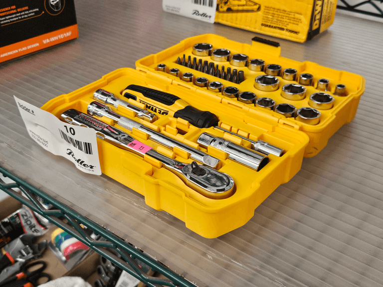 Dewalt Mechanics Tool Set with Sockets, Ratchet, and Bits in Case