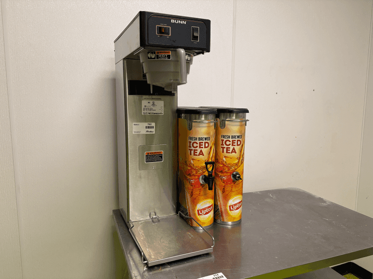 Bunn TB3Q Iced Tea Brewer With (2) Iced Tea Dispensers, 120V