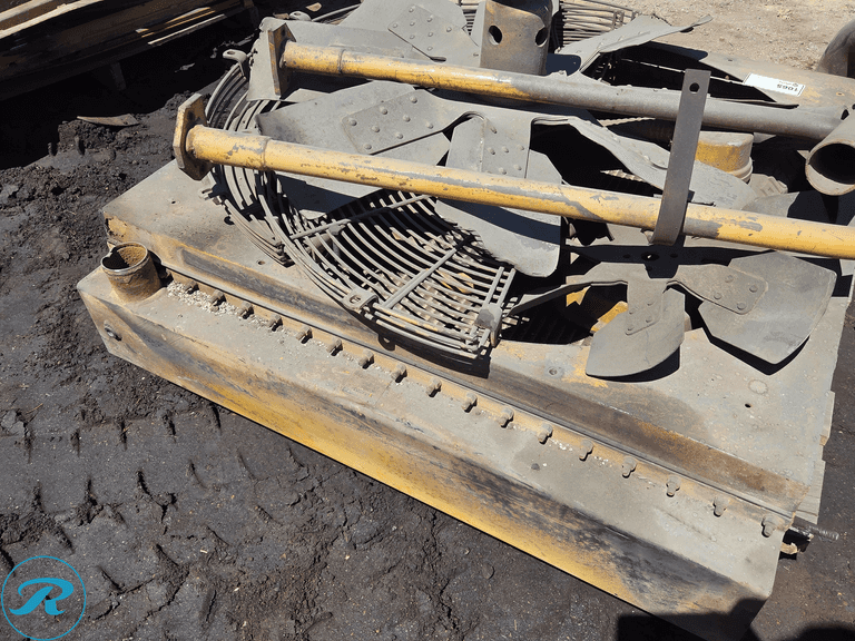 Caterpillar 615 Scraper Radiator and Fan Assembly (Condition Unknown ...