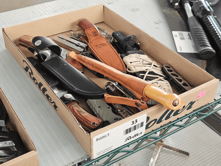 Tray of Fixed Blades, Folding Knives, Multi-Tools, Sheaths