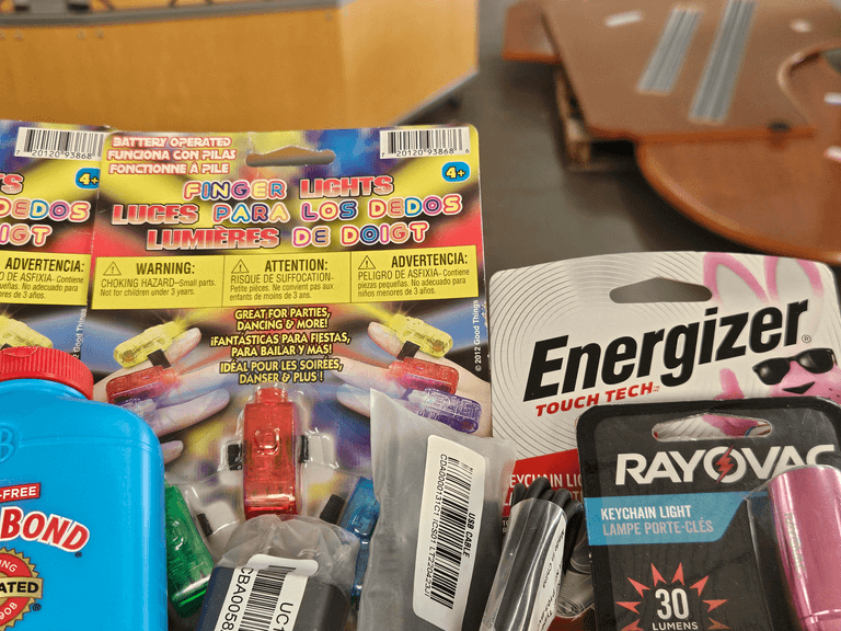 Personal Care, Tools, and Accessories Lot - Roller Auctions