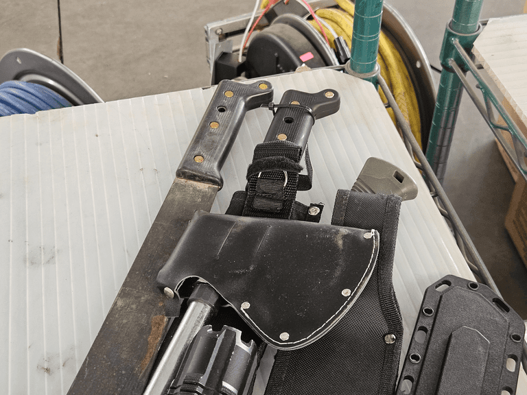Machetes, Hatchet and Flash Light - Roller Auctions