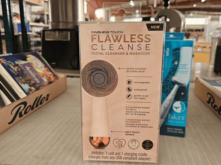 Finishing Touch Flawless Cleanse Facial Cleanser & Massager, Gillette Venus Bikini Precision Trimmer - Roller Auctions