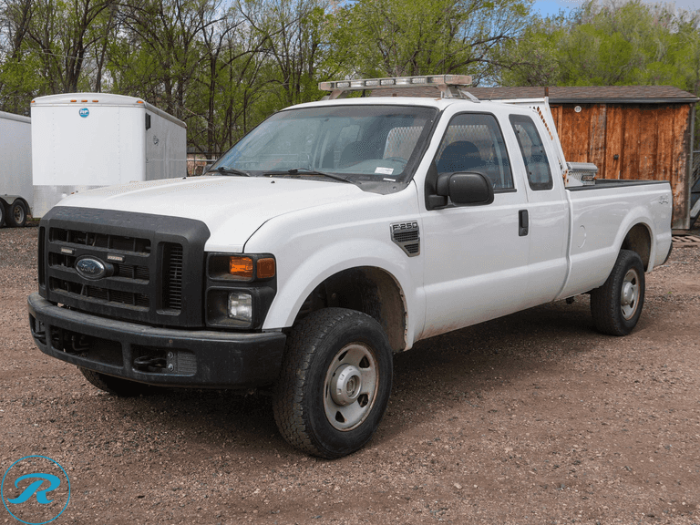 2008  Ford  F250   Super Duty XL  4WD Super Cab  Pickup