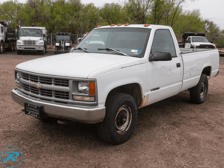 1995  Chevrolet  CK2500   Cheyenne   RWD  Pickup