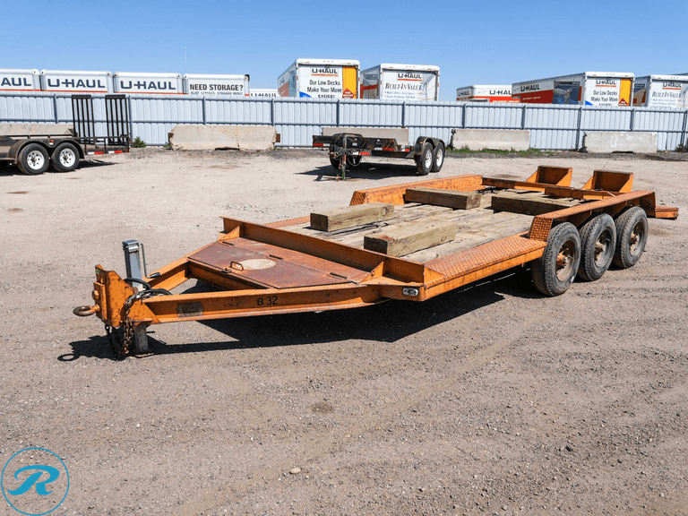 1973  Gen  Tri-Axle Equipment Trailer