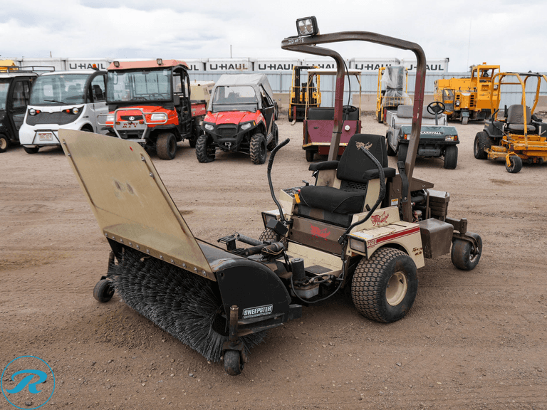 Grass Hopper  721D   Ride-On Tractor