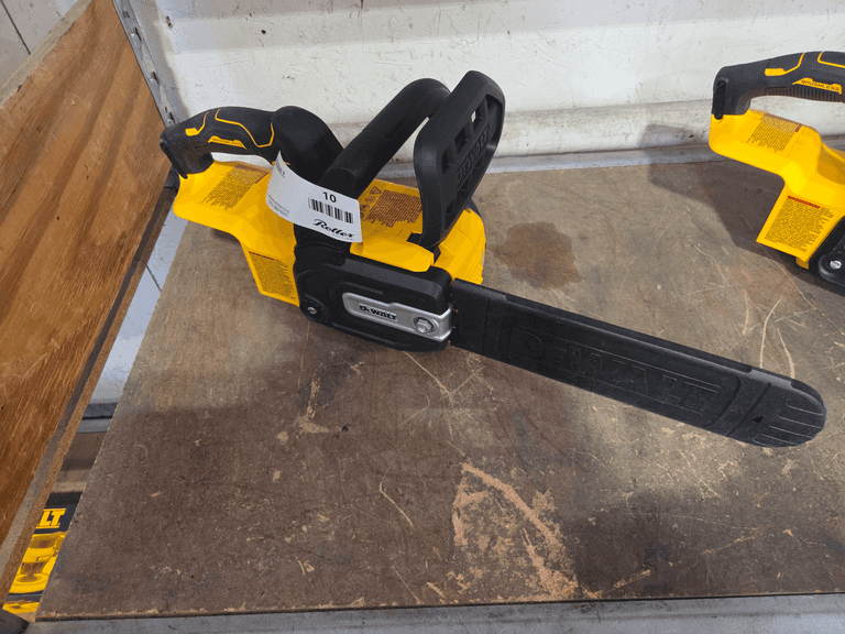 DeWalt DCCS621 Cordless Chainsaw, 20V Max