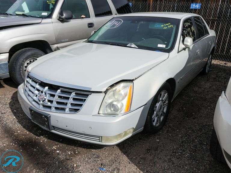 2008  Cadillac  DTS   FWD