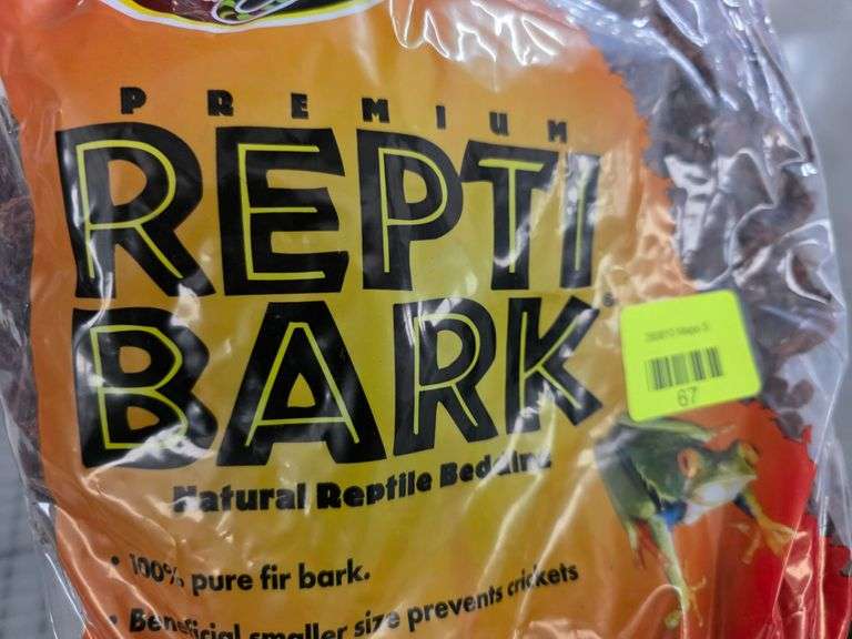 (4) Bags of Zoo Med REPTI BARK Natural Reptile Bedding - Roller Auctions