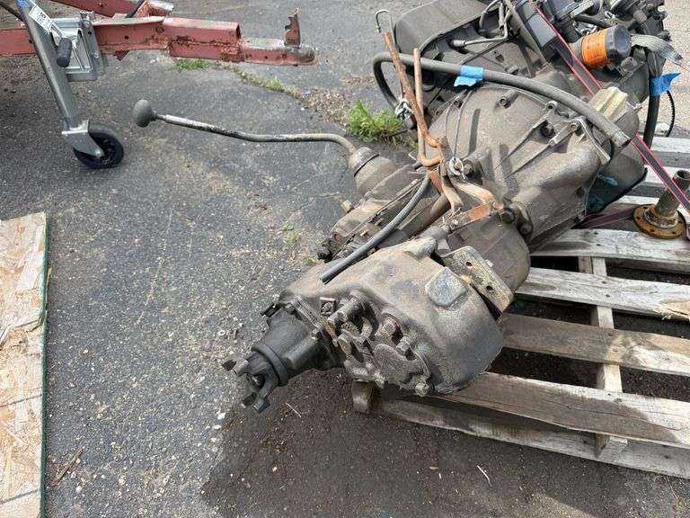Clifford 6-8 Engine and Manual Transmission Assembly - Roller Auctions