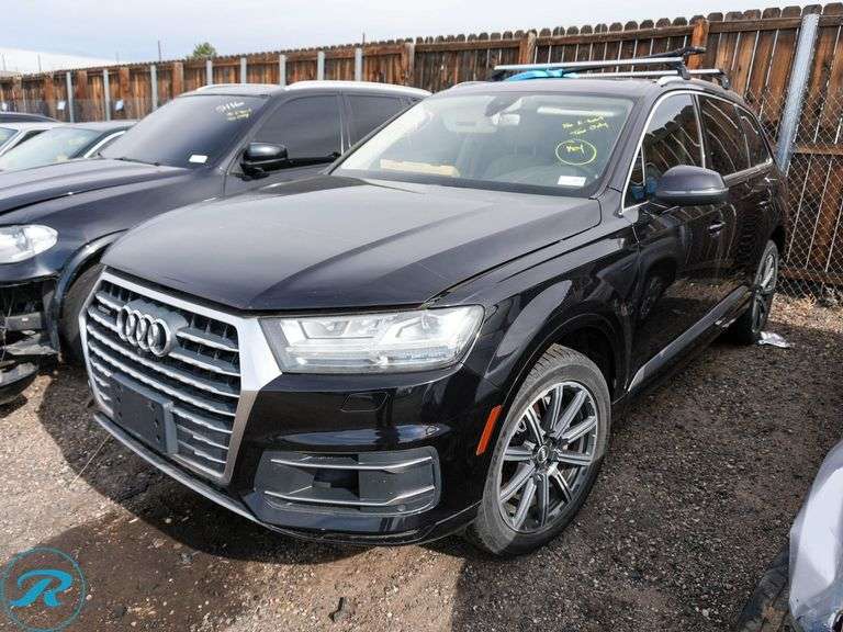 2017  Audi  Q7 Premium Plus  AWD