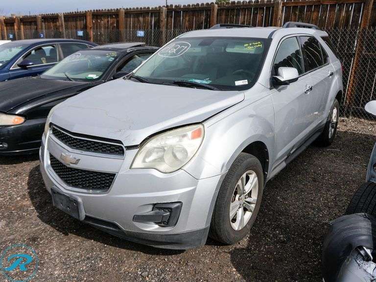 2010  Chevrolet  Equinox LT  AWD