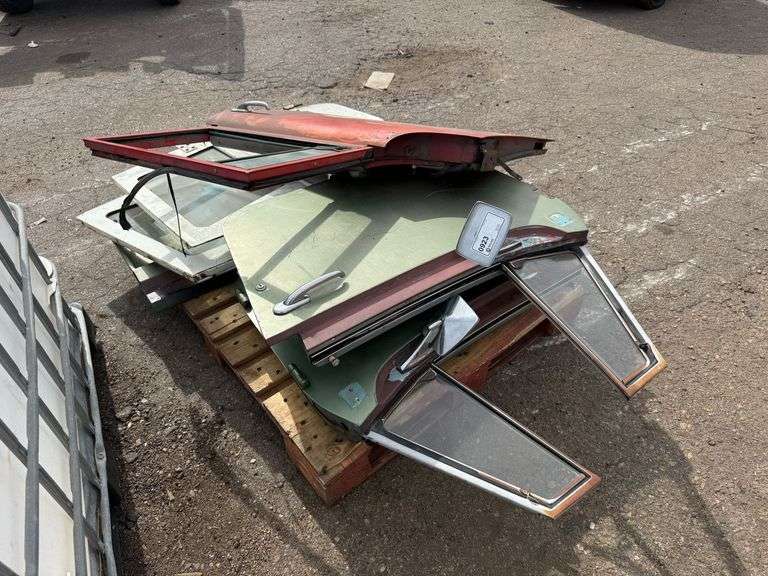 Pallet of Willys Jeep CJ2A Steel Doors - Roller Auctions