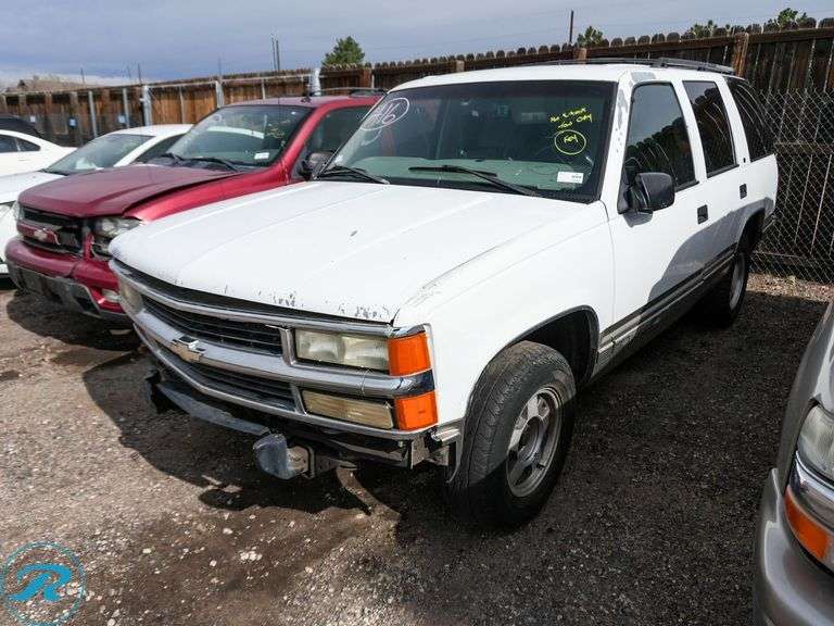 1999  Chevrolet  Tahoe LS  RWD