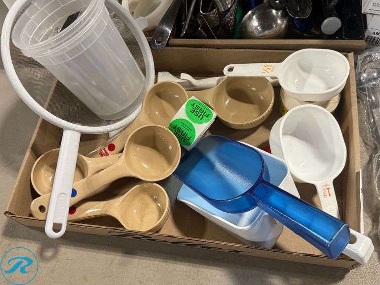 (5) Trays of Kitchen Utensils - Roller Auctions