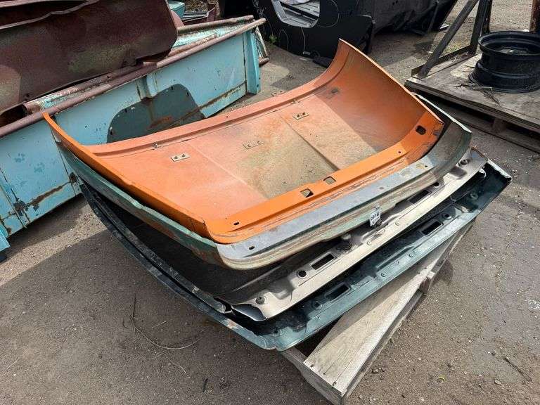 Pallet of Willys Jeep Hoods - Roller Auctions