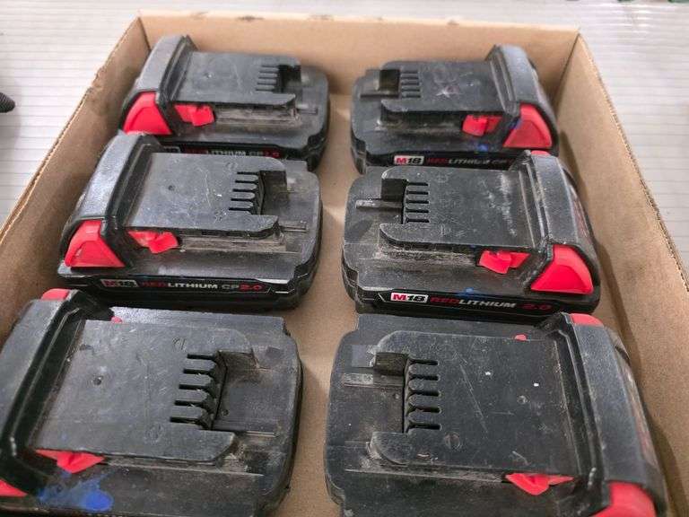 (8) Milwaukee M18 Red Lithium CP1.5, CP2.0 Battery Packs - Roller Auctions