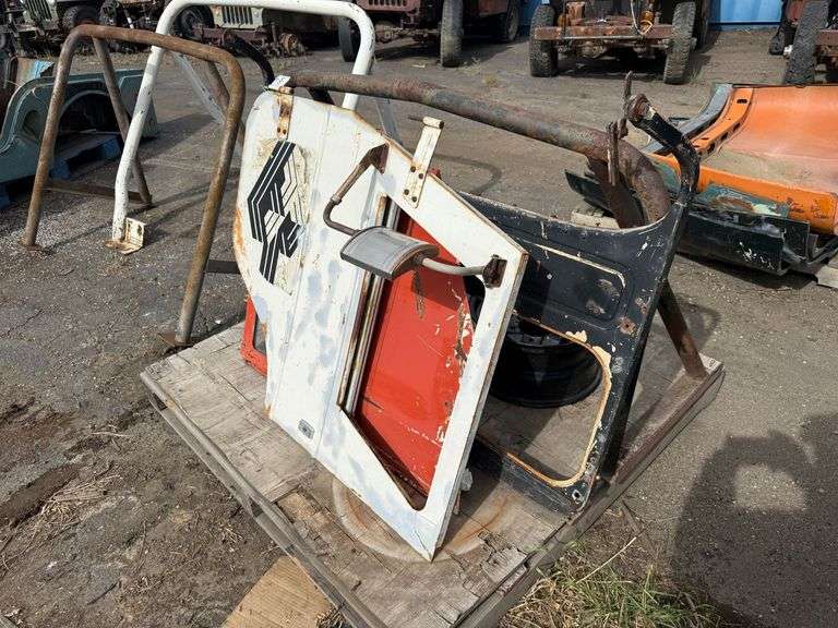 Willys Jeep Steel Half Doors and Roll Bar - Roller Auctions