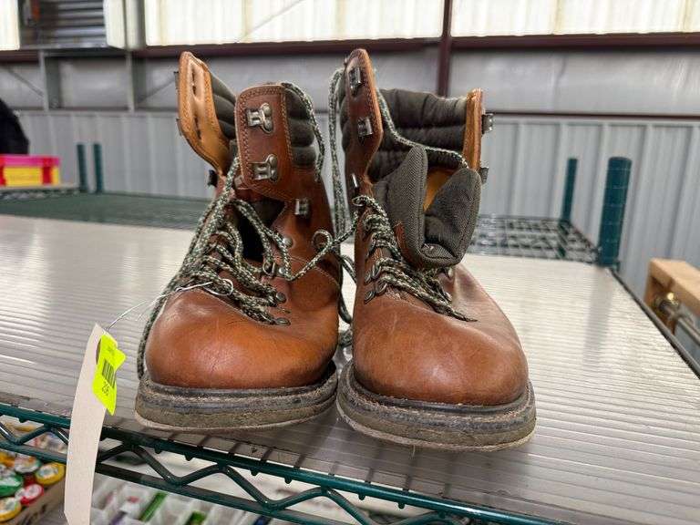 Simms Leather and Fabric Wading Boots, Size 13 - Roller Auctions
