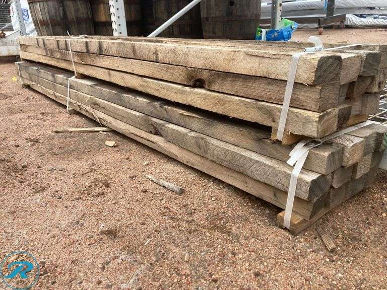 (24) 2 1/2-in x 3 1/2-in x 10-ft Oak. Very Difficult and rare to find it - Roller Auctions