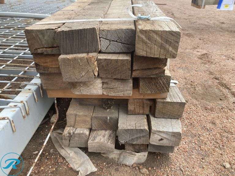 (24) 2 1/2-in x 3 1/2-in x 10-ft Oak. Very Difficult and rare to find it - Roller Auctions