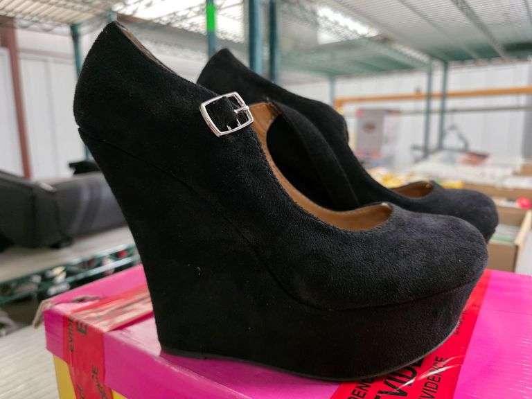 My Delicious Shoes KAYLA-S Black Imitation Suede Wedge Heels, Size 8.5 - Roller Auctions