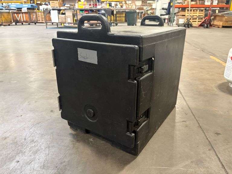 Cambro 300 MPC Insulated Food Pan Carrier
