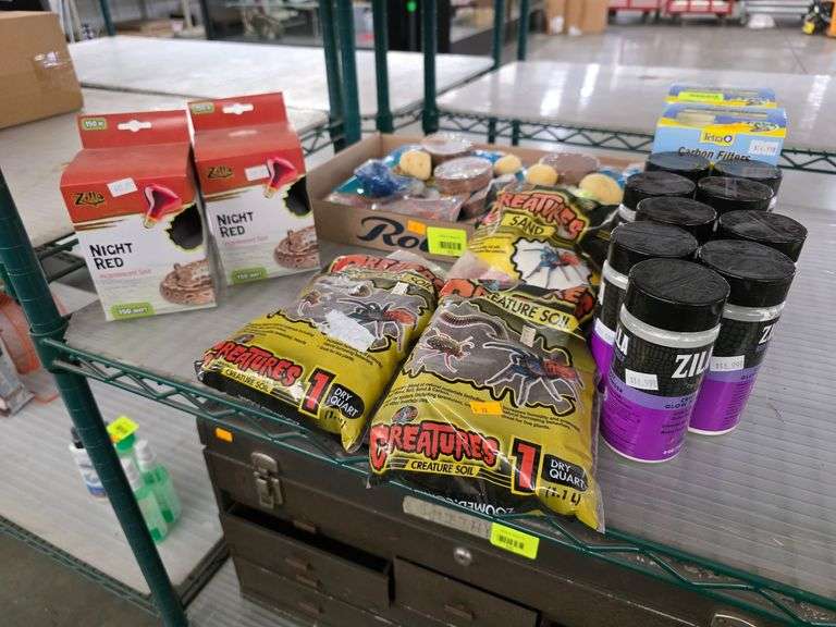 Zilla Night Red Incandescent Spot Bulbs, Zilla Cricket Glow Powder, Zoo Med Creatures Soil and Sand,