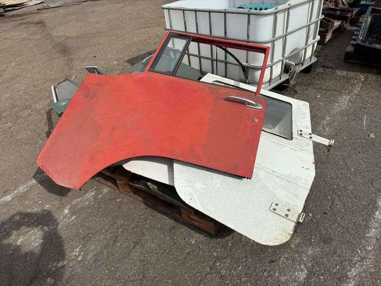 Pallet of Willys Jeep CJ2A Steel Doors - Roller Auctions