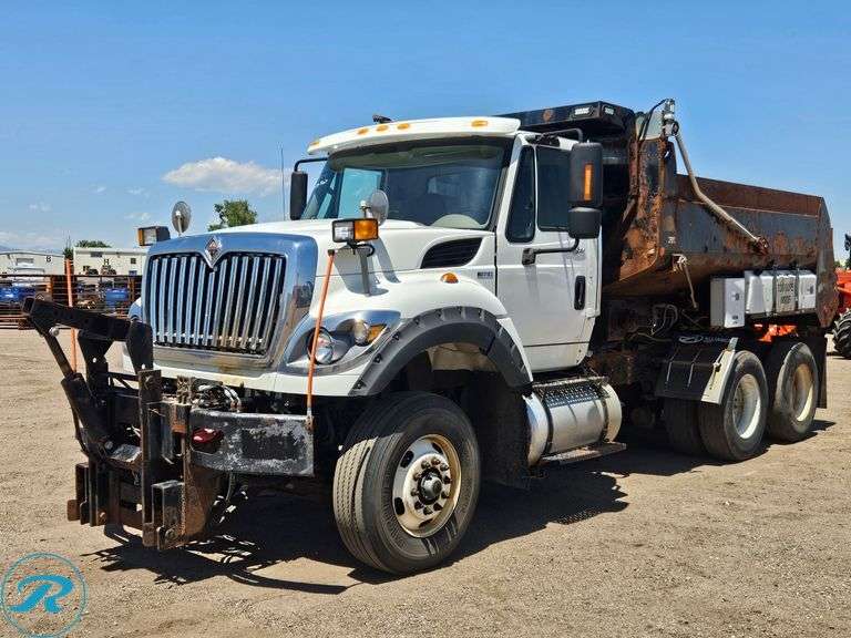 2011 International WorkStar 7600 SF567 RWD Dump Truck