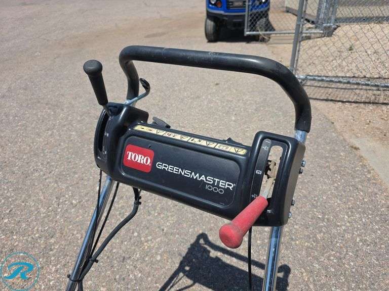 Toro Greensmaster 1000 Walk Behind Reel Mower (Inoperable, Does Not Start) - Roller Auctions