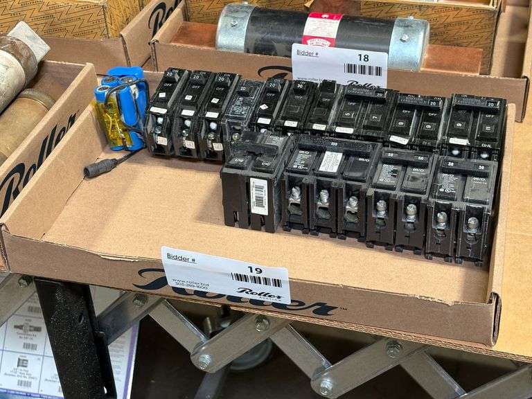Tray of Assorted Circuit Breakers