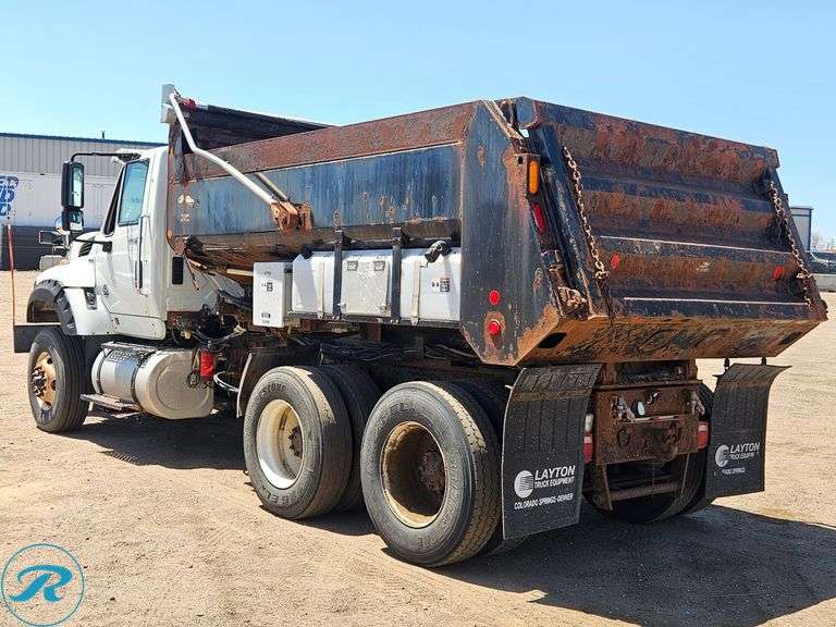 2011  International  WorkStar   7600  RWD  Dump Truck - Roller Auctions