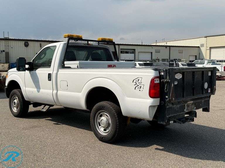 2015  Ford  F250 Super Duty  XL  4WD  Pickup - Roller Auctions