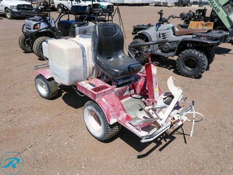 Newstripe Ride-on Paint Striper, Honda Gas Engine - Roller Auctions