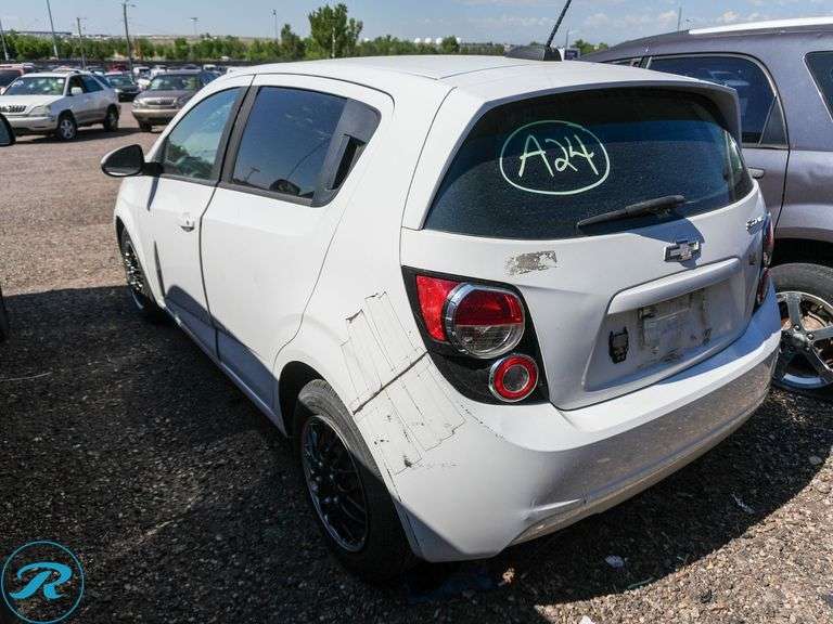 2015  Chevrolet  Sonic LS  FWD - Roller Auctions