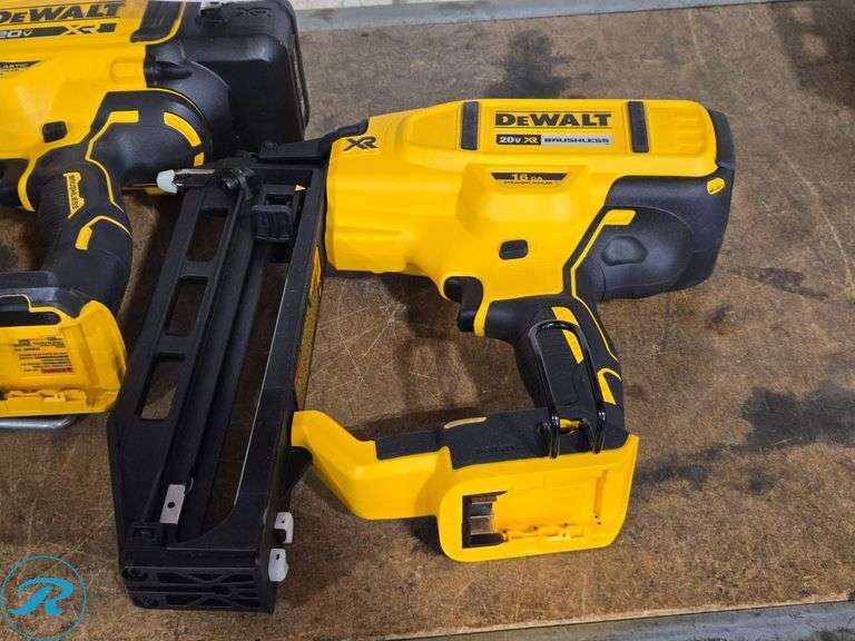 (2) Dewalt DCN920, DCN662 Cordless Nailers, 20V - Roller Auctions