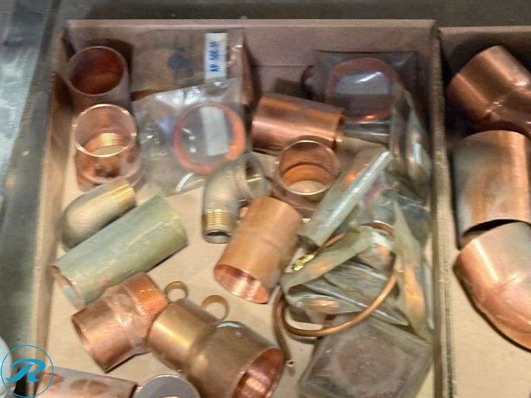 Tray of Copper Fittings - Roller Auctions